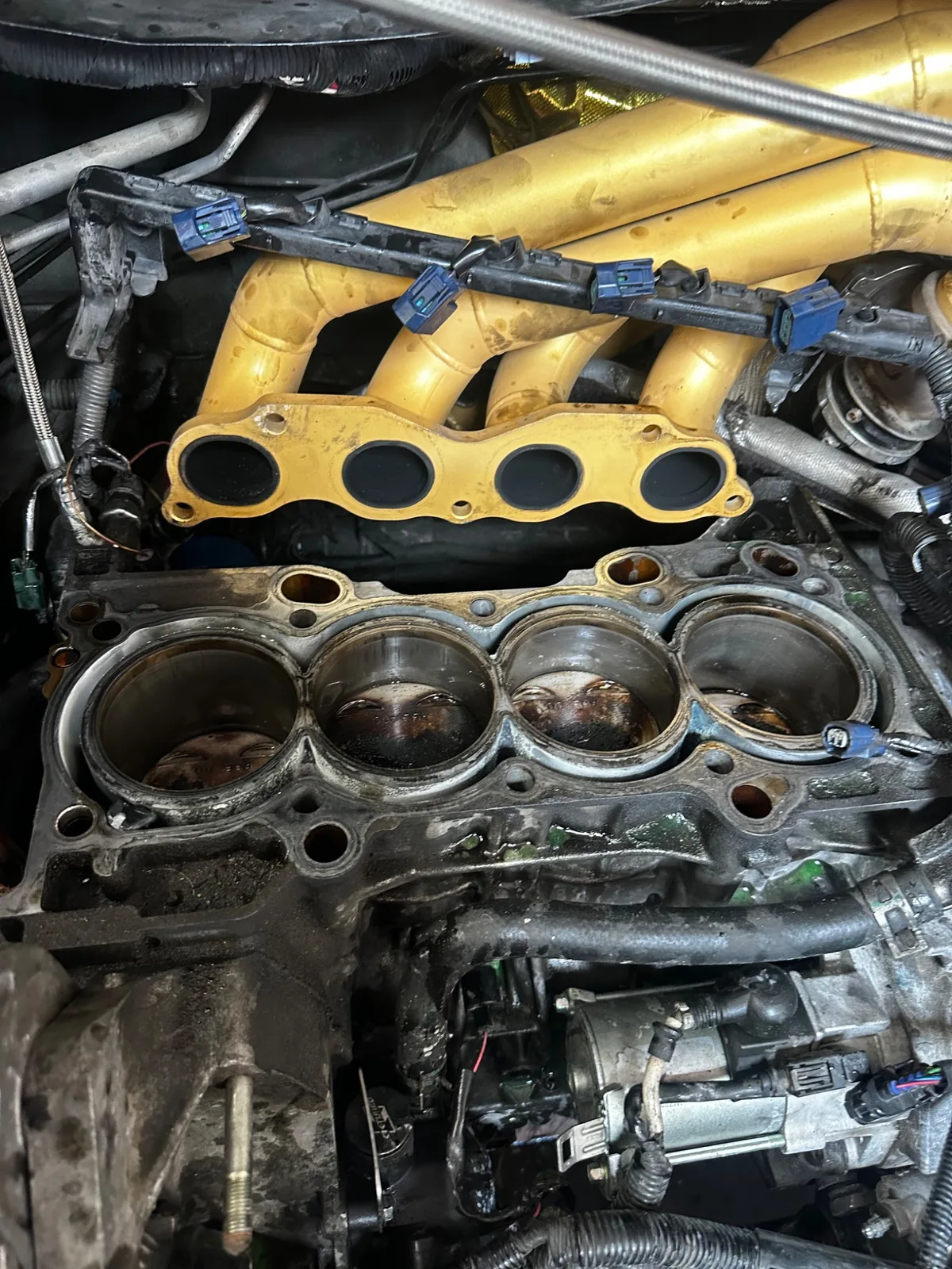 Internal engine repair at Akonic Garage